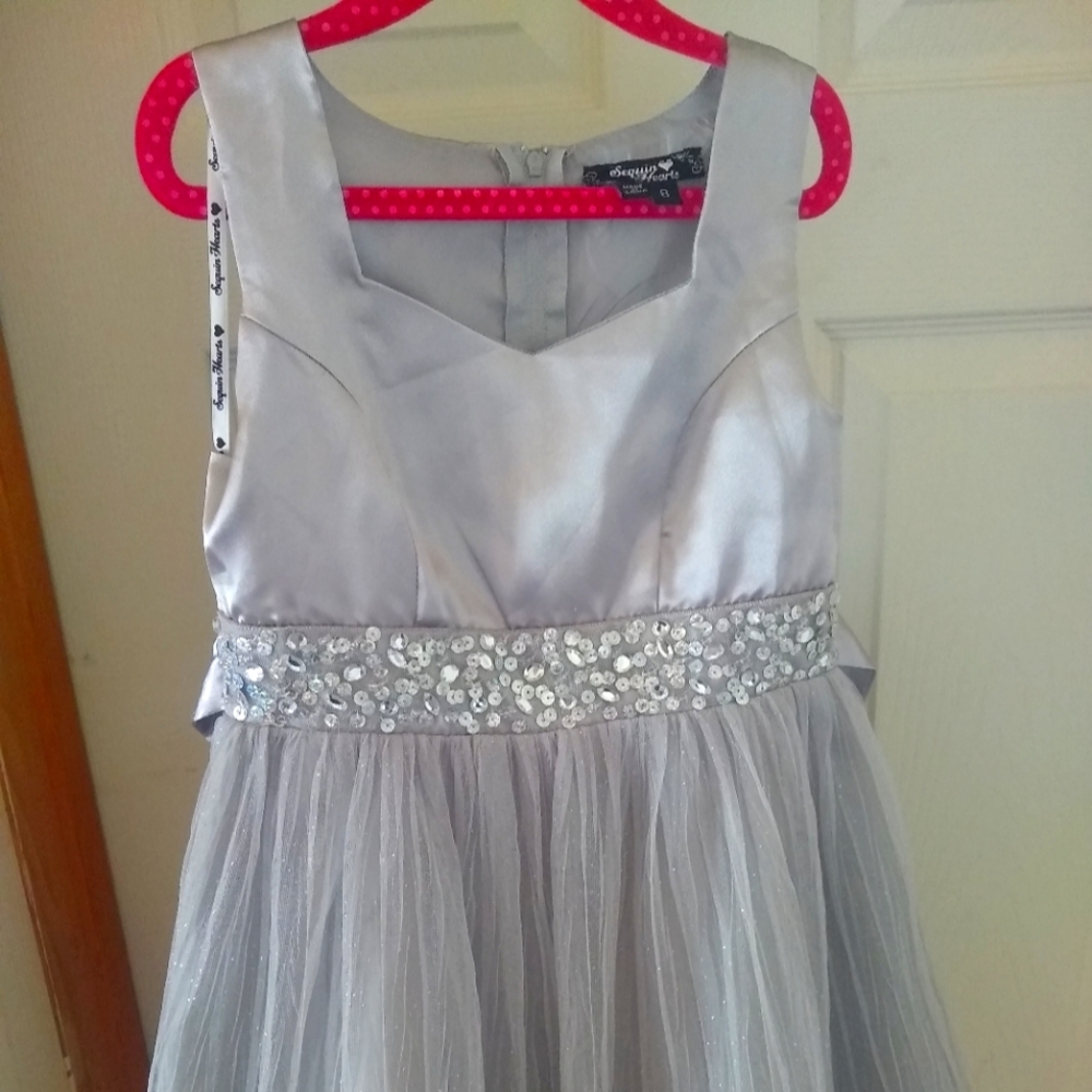 Little girl's formal dress